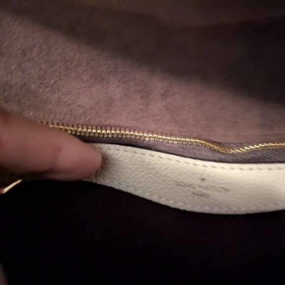 Louis Vuitton Diane Monogram Leather/ Crossbody Bag  With Flap Closure - Picture 13 of 13